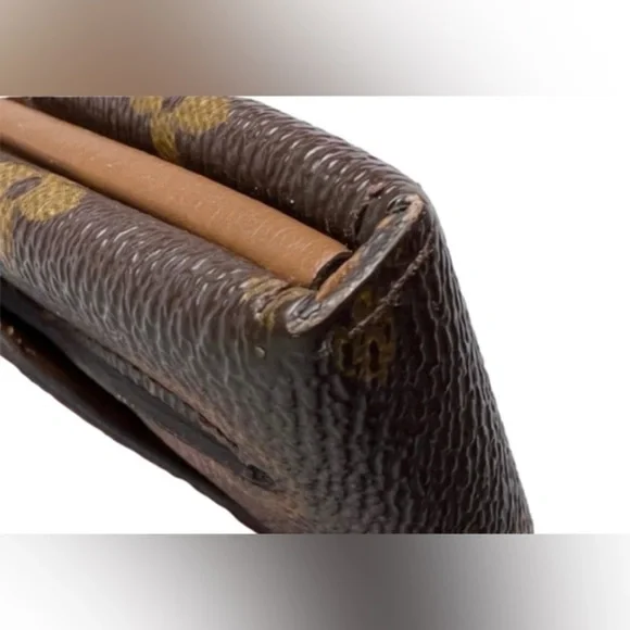 LOUIS VUITTON MONOGRAM ÉLYSÉE WALLET - Picture 9 of 12